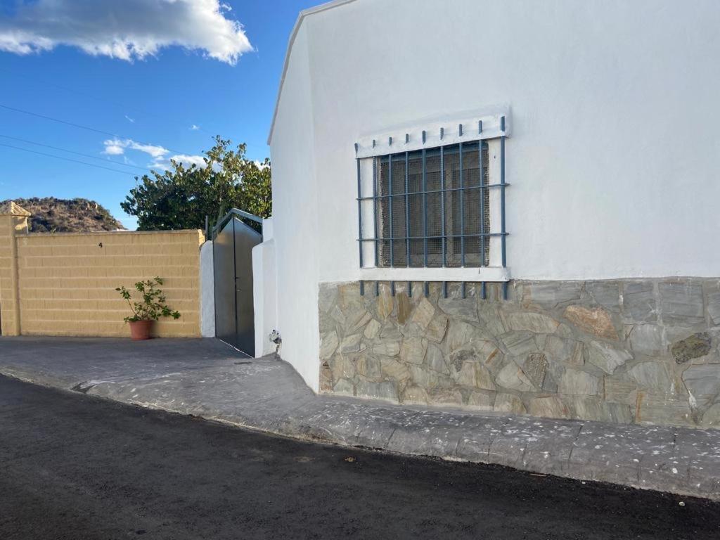 הוילה בנאלמדנה Benal Country Old House מראה חיצוני תמונה